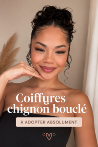 Chignon bouclé élégant sur des cheveux naturels.