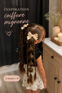 Femme avec une coiffure mignonne, cheveux tressés et accessoires colorés