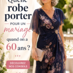 Femme élégante en robe de mariage à 60 ans, souriante et confiante.
