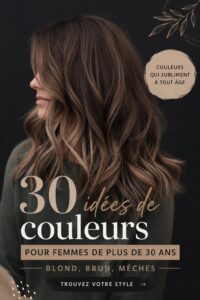 Femme souriante avec des cheveux colorés en blond et roux